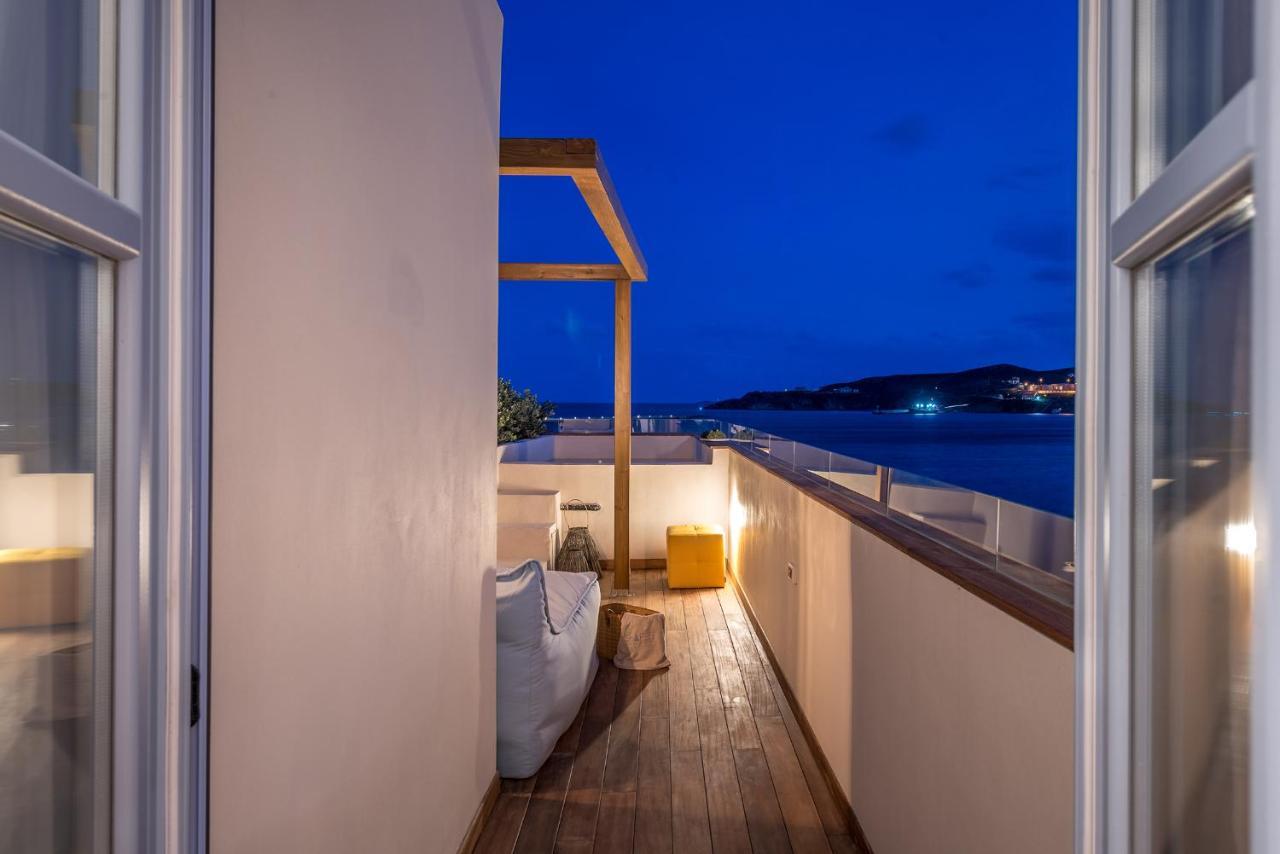 Shapes Luxury Suites 에르무폴리 외부 사진