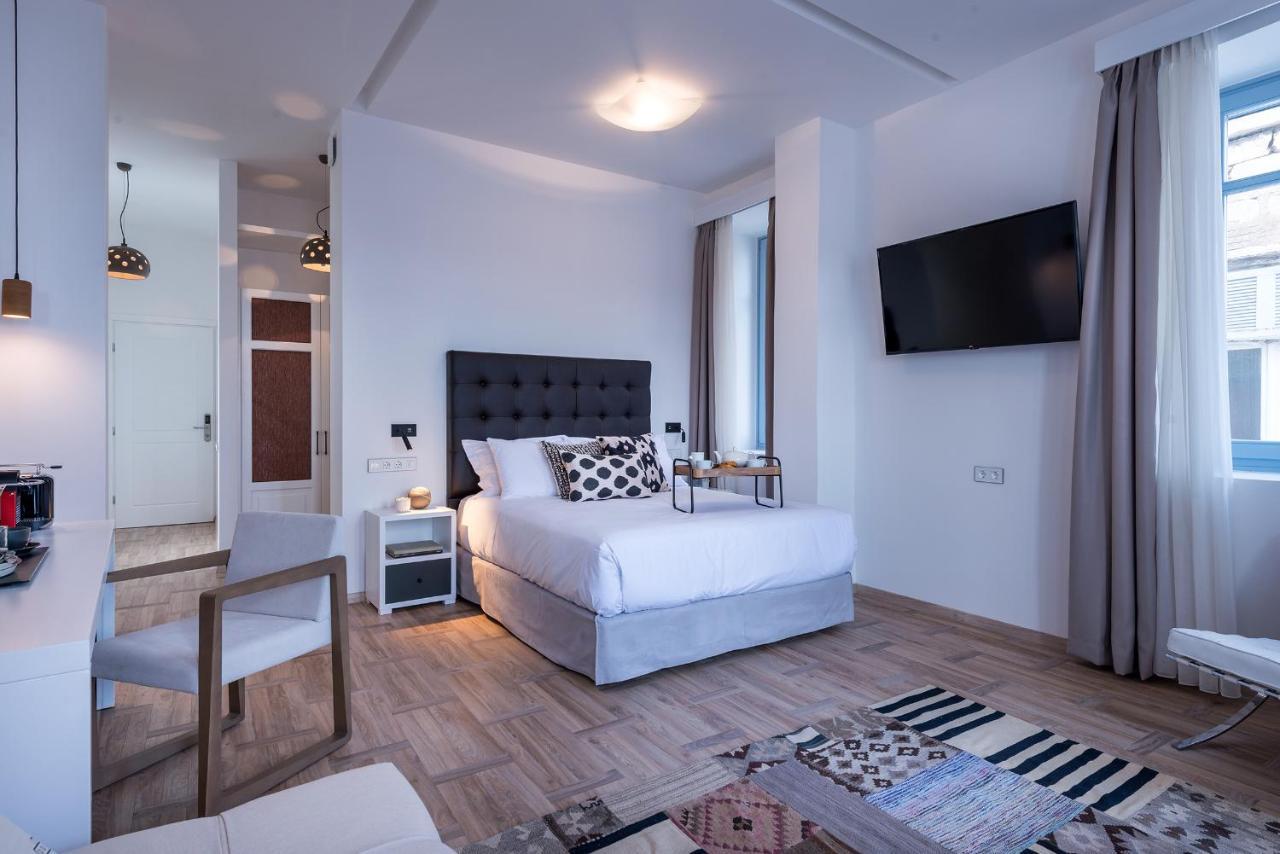 Shapes Luxury Suites 에르무폴리 외부 사진