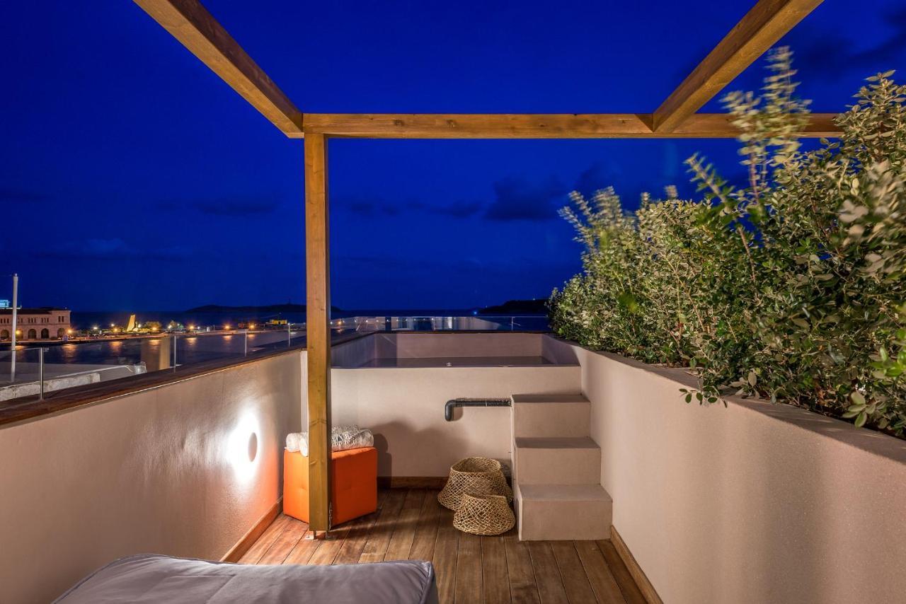 Shapes Luxury Suites 에르무폴리 외부 사진