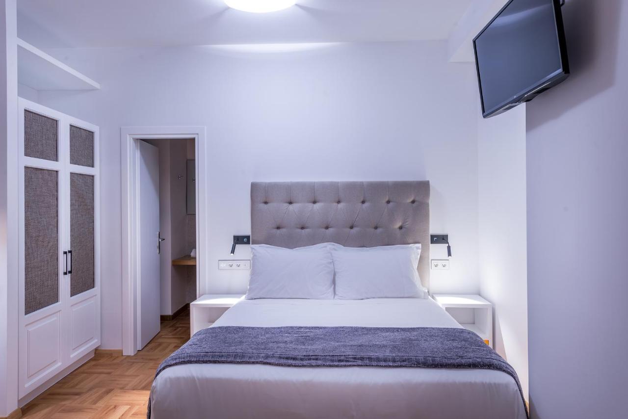 Shapes Luxury Suites 에르무폴리 외부 사진