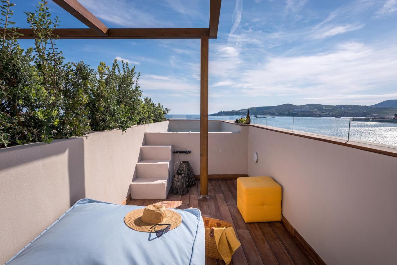 Shapes Luxury Suites 에르무폴리 외부 사진