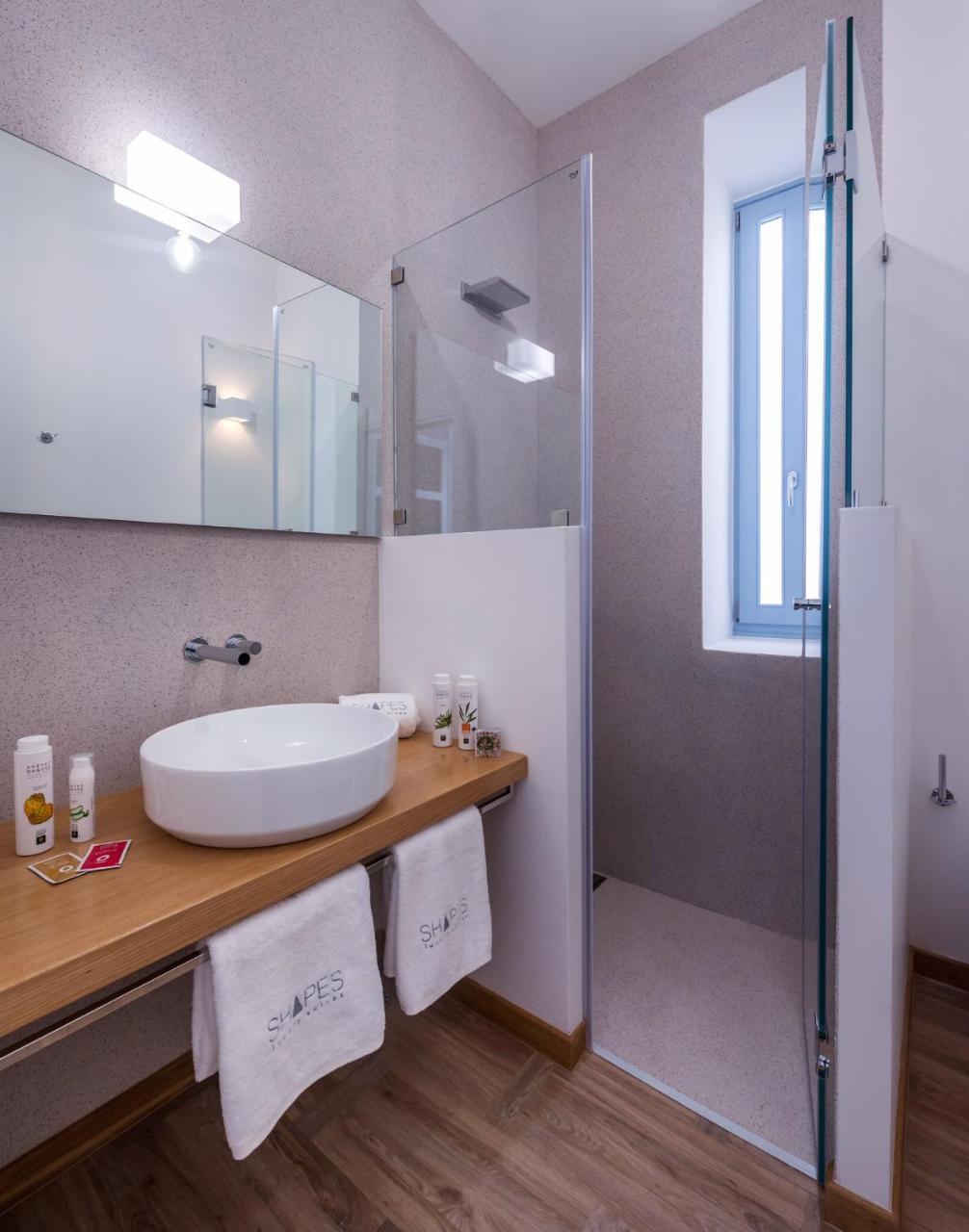 Shapes Luxury Suites 에르무폴리 외부 사진