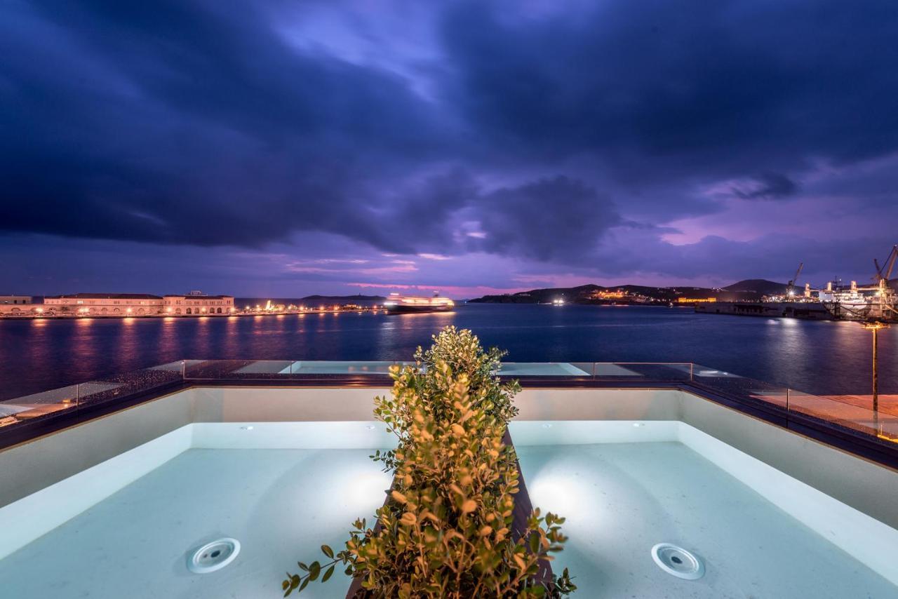 Shapes Luxury Suites 에르무폴리 외부 사진