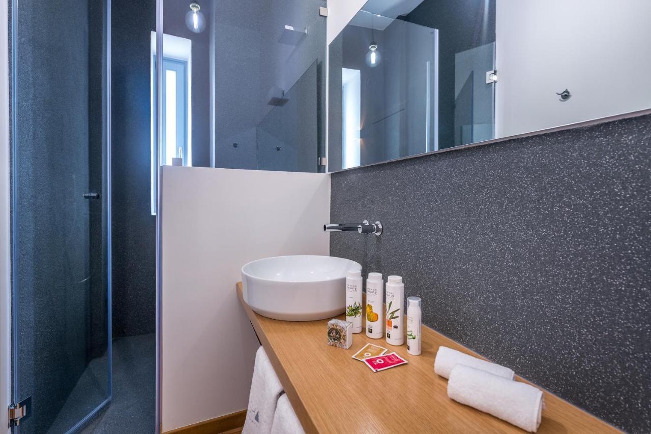 Shapes Luxury Suites 에르무폴리 외부 사진